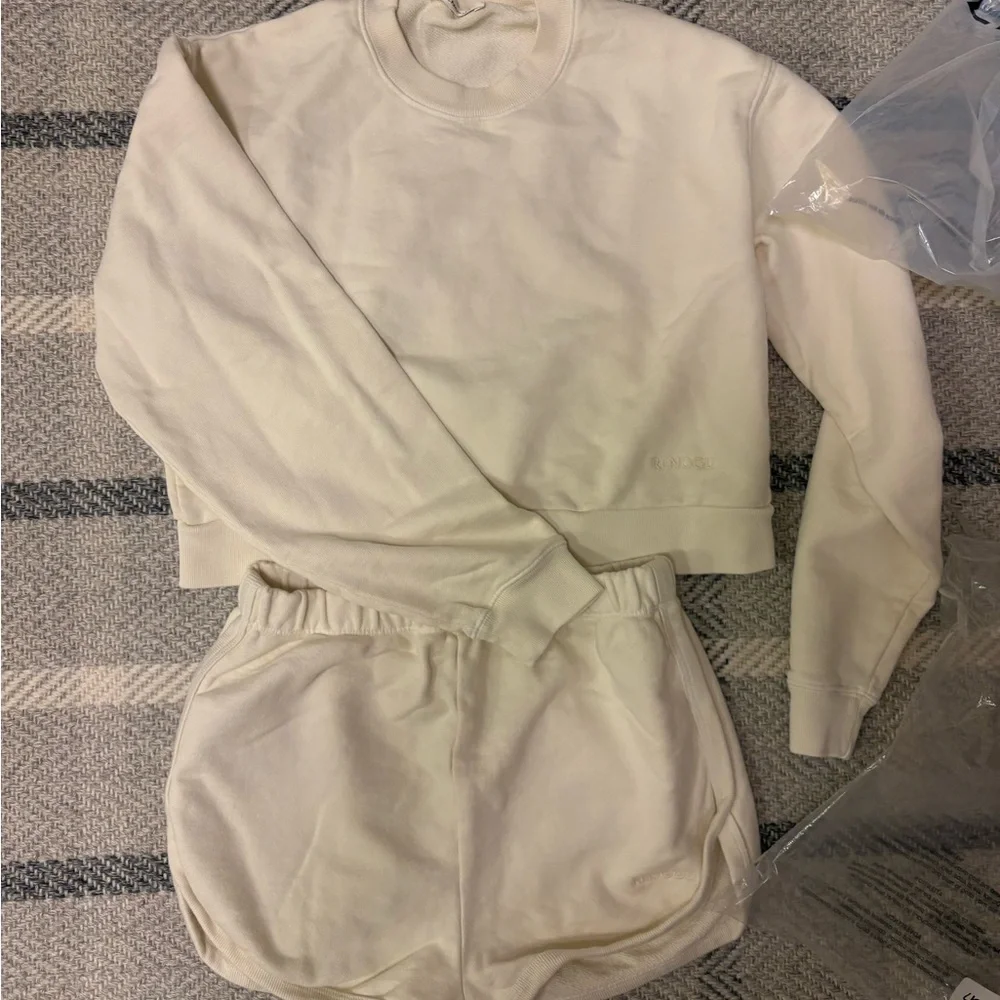 Renggli Cream Terry Crewneck Sweatshirt and Shorts Set. - Picture 8 of 8